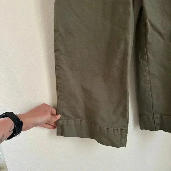 Marine Layer Bridget Crop Pant - Dusty Olive - 0 Petite - Picture 5 of 9